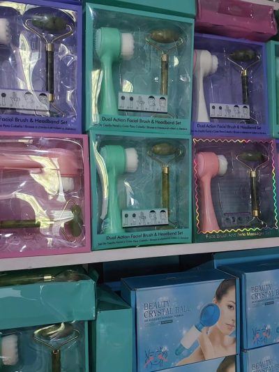 2 in 1 brush with Jade roller